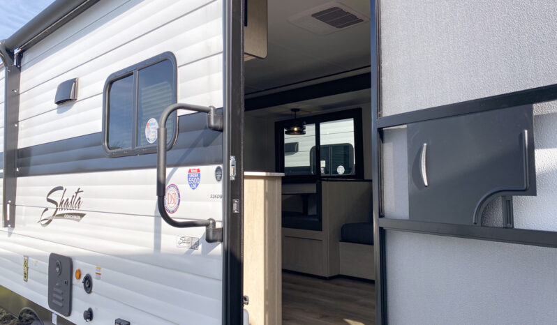 2025 Shasta Oasis I-5 526DB full