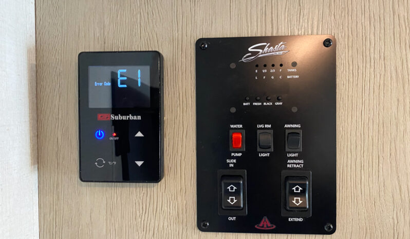 2025 Shasta Oasis I-5 526DB full