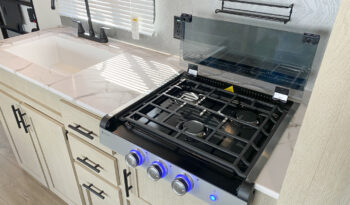 2025 Shasta Oasis I-5 526DB full