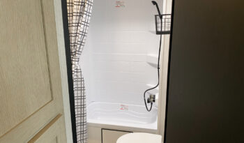 2025 Shasta Oasis I-5 526DB full