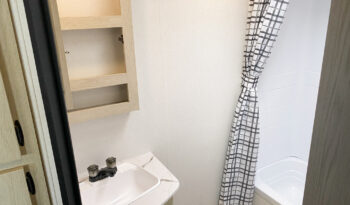 2025 Shasta Oasis I-5 526DB full