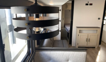 2025 Shasta Oasis I-5 526DB full