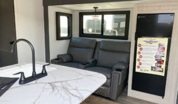 2025 Shasta Oasis I-5 526RBS full