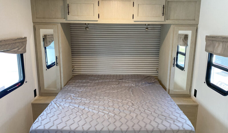 2025 Shasta Oasis 20RB full