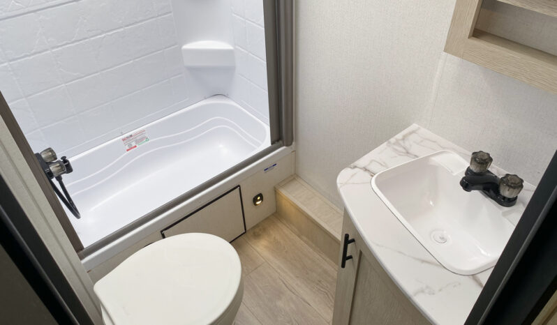 2025 Shasta Oasis 20RB full