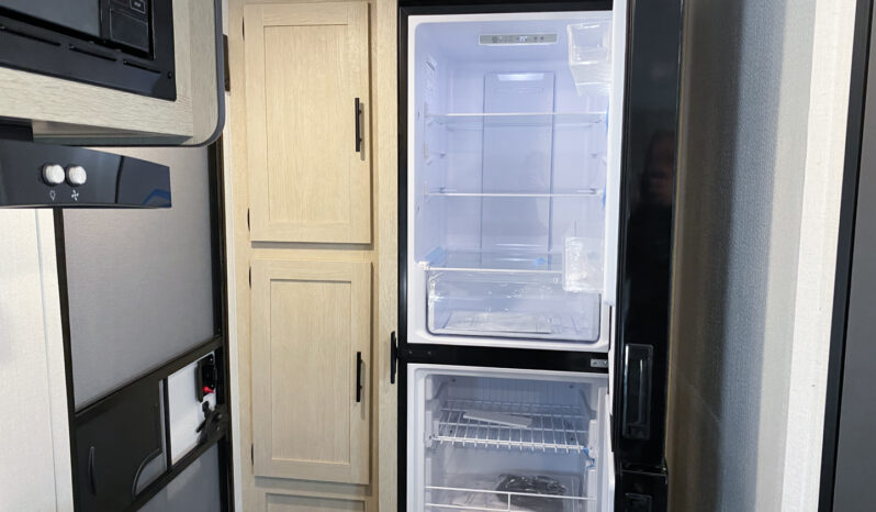 2025 Shasta Oasis 20RB full