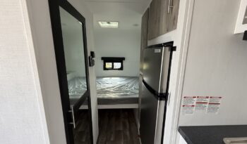 2025 Travel Lite Rove XL 17CC full