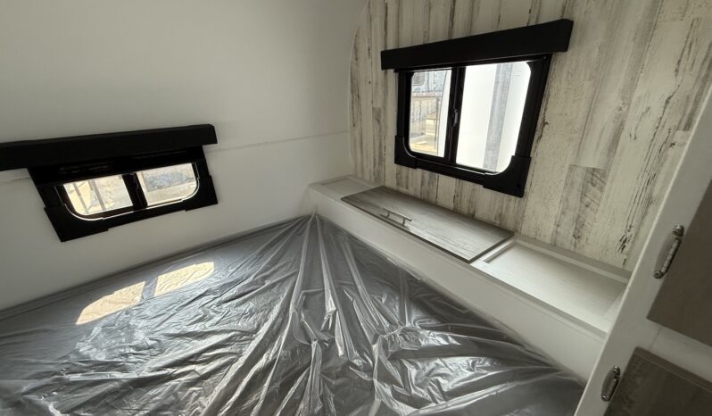 2025 Travel Lite Rove XL 17CC full