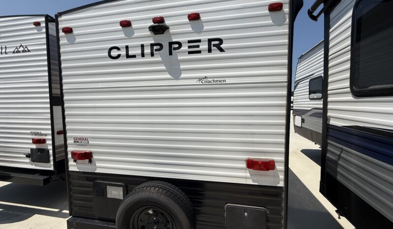 2021 Coachmen Clipper 17BH full