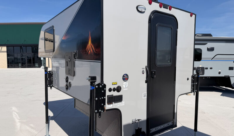 2026 Travel Lite RV 550U-XS full