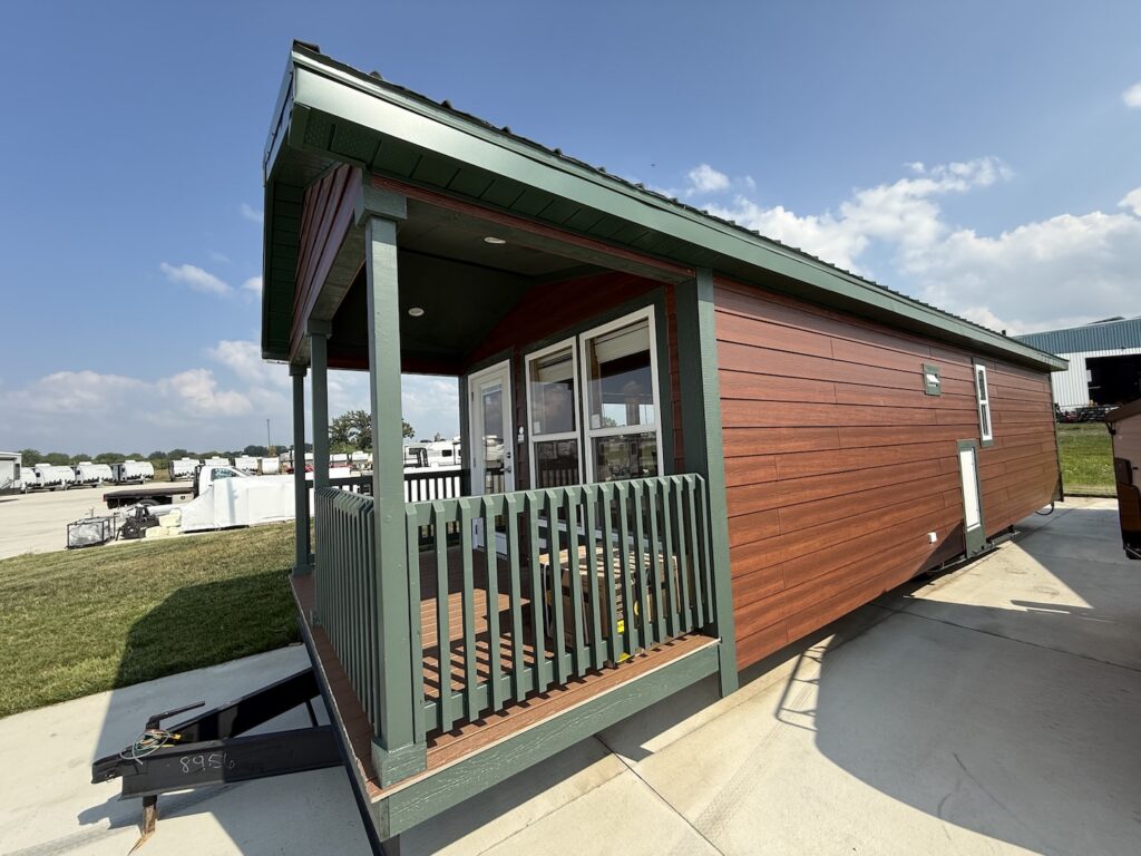 2026 America’s Park Cabins – 33FP