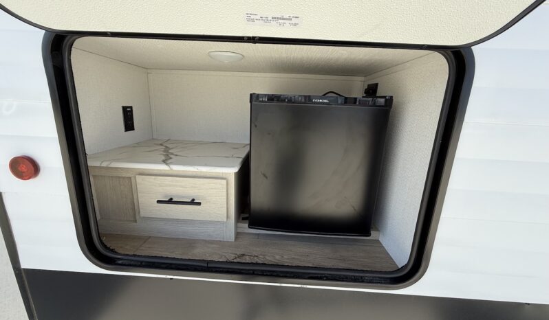 2026 Shasta I-5 532BEDS full