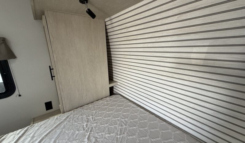 2026 Shasta I-5 532BEDS full