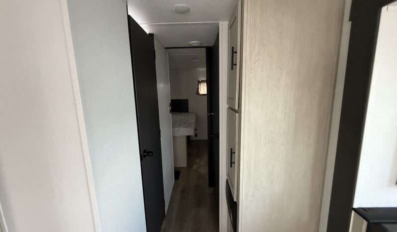 2026 Shasta I-5 532BEDS full