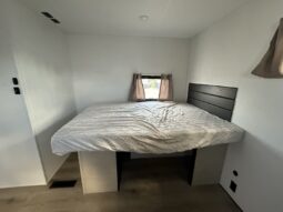 2026 Shasta I-5 532BEDS full