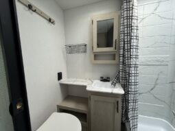 2026 Shasta I-5 532BEDS full