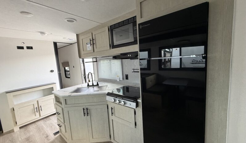 2026 Shasta I-5 532BEDS full