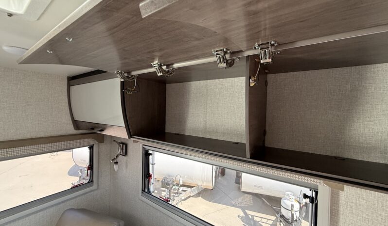 2026 Lance 2565 full