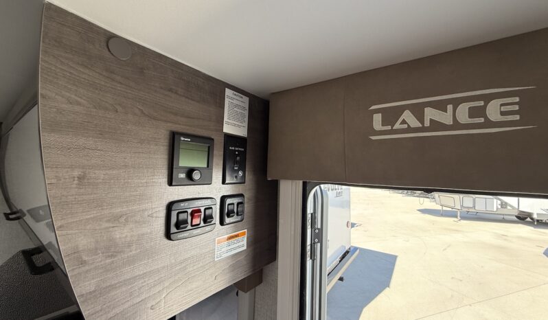 2026 Lance 2565 full