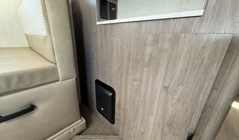 2026 Lance 2565 full