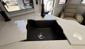 2026 Lance 2565 full