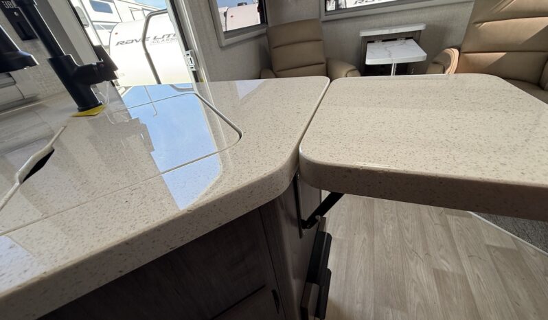 2026 Lance 2565 full