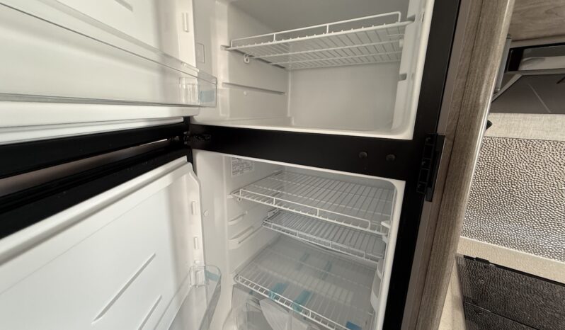 2026 Lance 2565 full