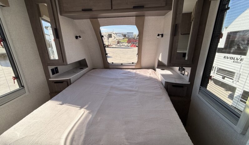 2026 Lance 2565 full