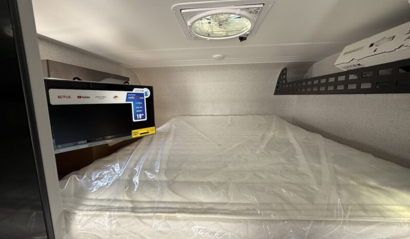 2026 Lance Squire SQ825 full