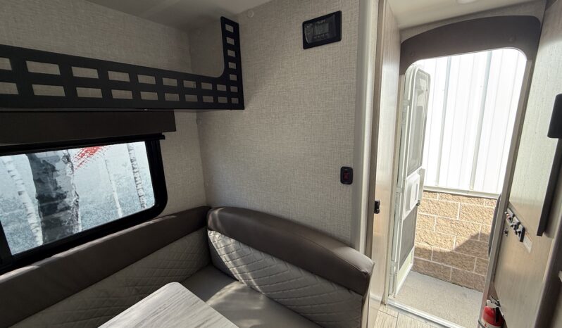 2026 Lance Squire SQ825 full