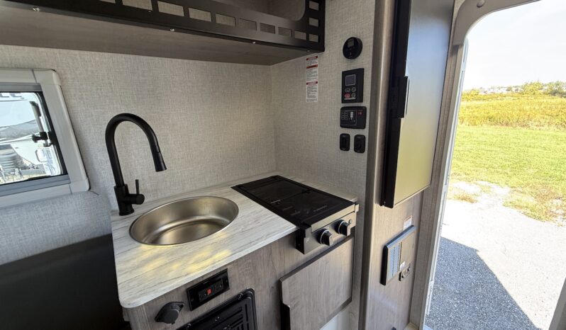 2026 Lance 610R full