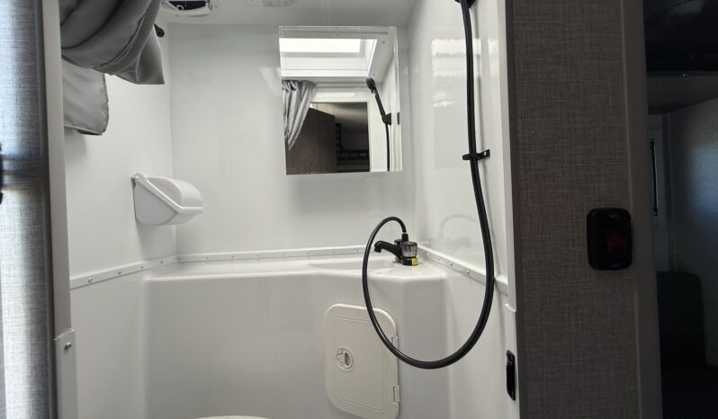 2026 Lance 610R full