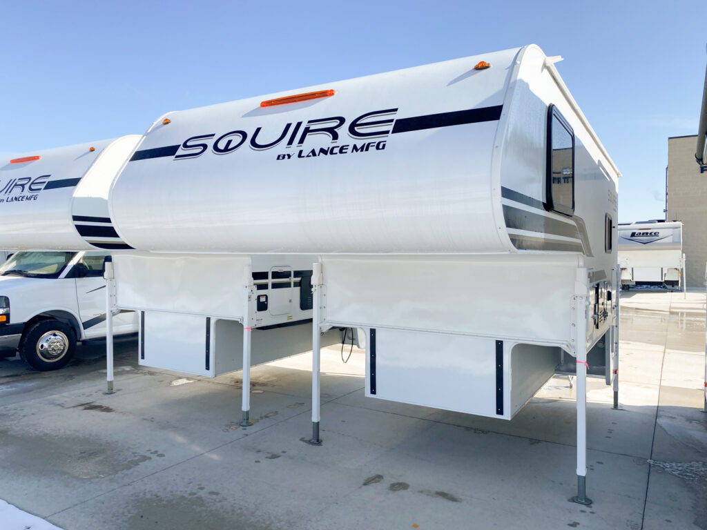 2026 Lance Squire SQ825