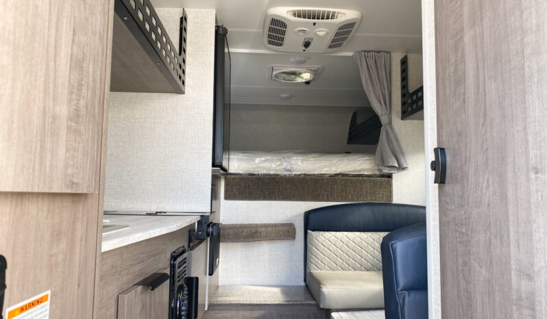 2026 Lance Squire SQ825 full