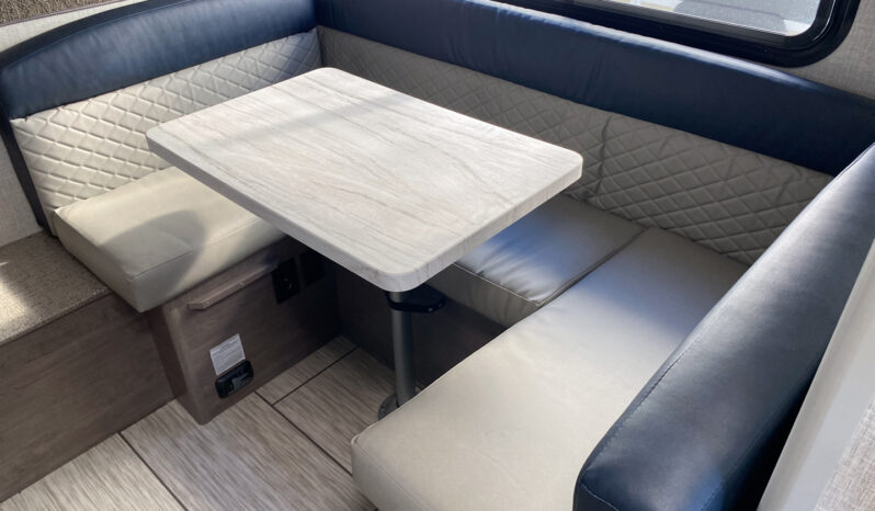 2026 Lance Squire SQ825 full