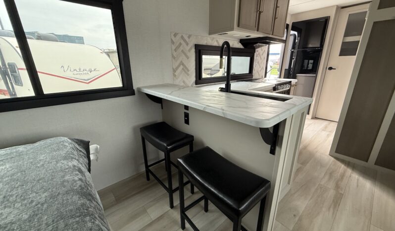 2026 Salem Hemisphere 21RBHL full