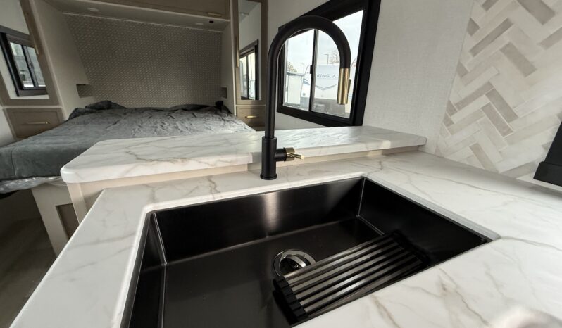 2026 Salem Hemisphere 21RBHL full