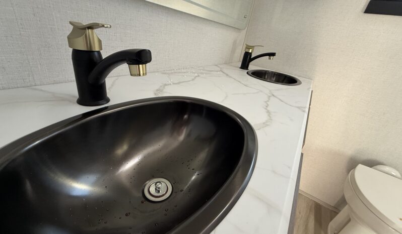 2026 Salem Hemisphere 24RBHL full