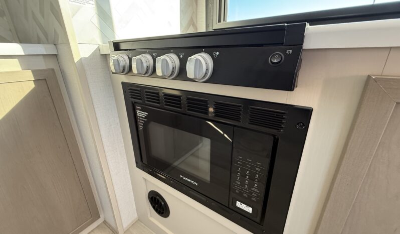 2026 Salem Hemisphere 24RBHL full