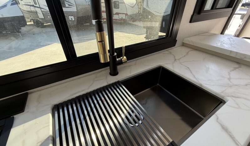 2026 Salem Hemisphere 24RBHL full