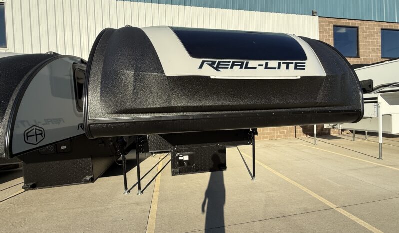 2026 Palomino Real Lite HS-2110 full