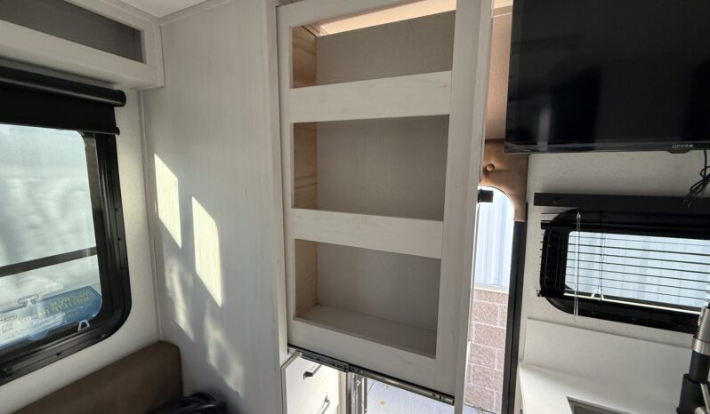 2026 Palomino Real Lite HS-2110 full