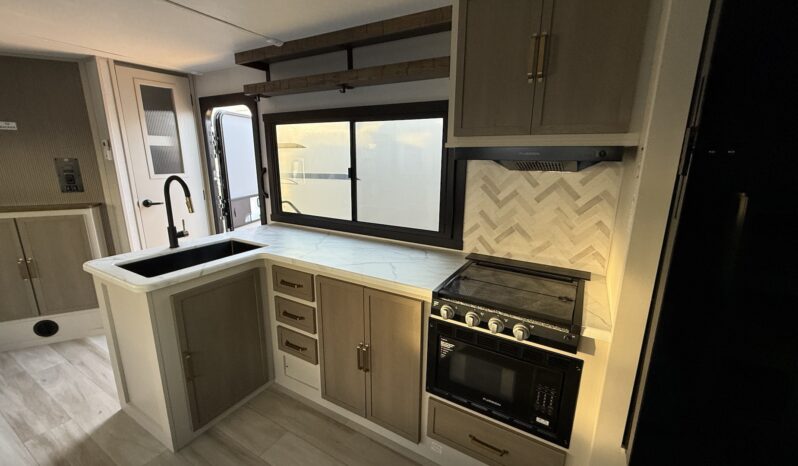 2026 Salem Hemisphere 25BHHL full