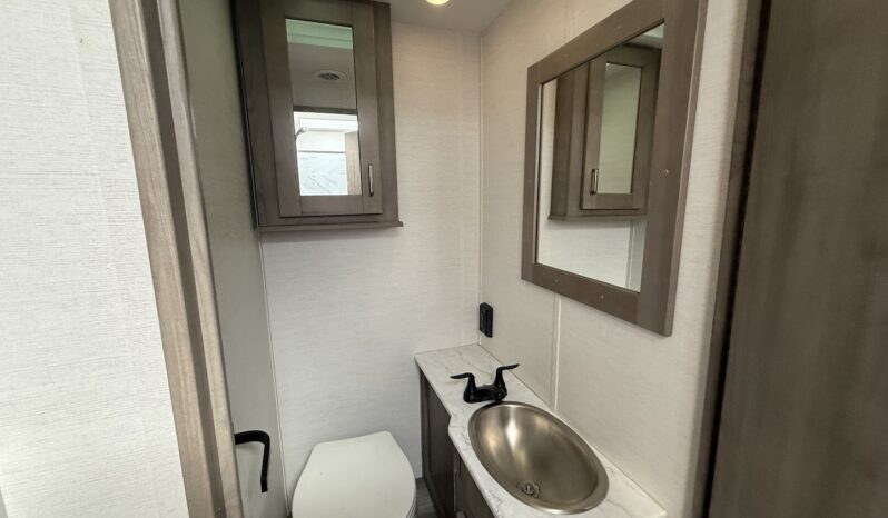 2025 Conquest 6280LE full