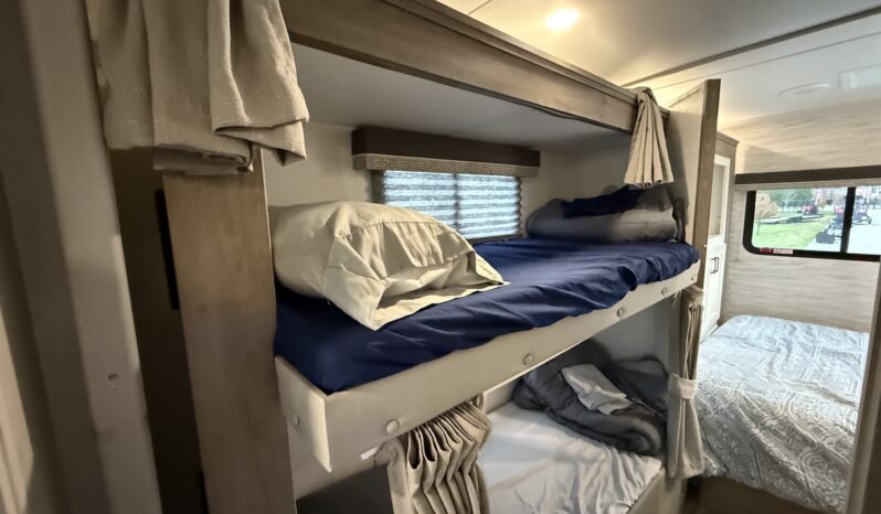 2023 Conquest 63111 full