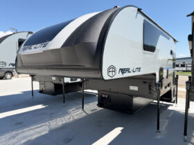 2026 Palomino Real Lite HS-2110