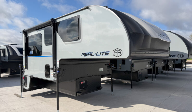 2026 Palomino Real Lite HS-2110 full