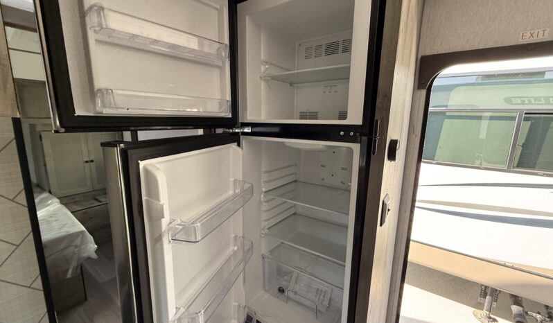 2026 Sunset Park RV Sun Lite 27WQB full