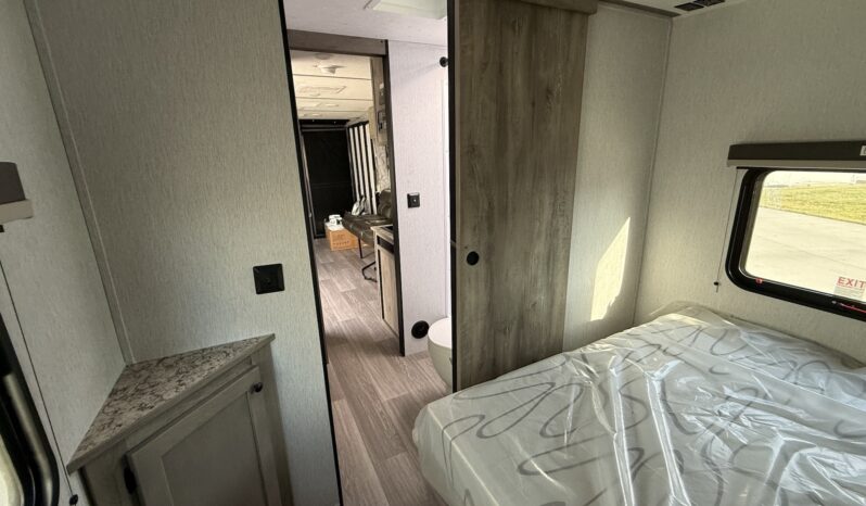 2026 Sunset Park RV Sun Lite 27WQB full