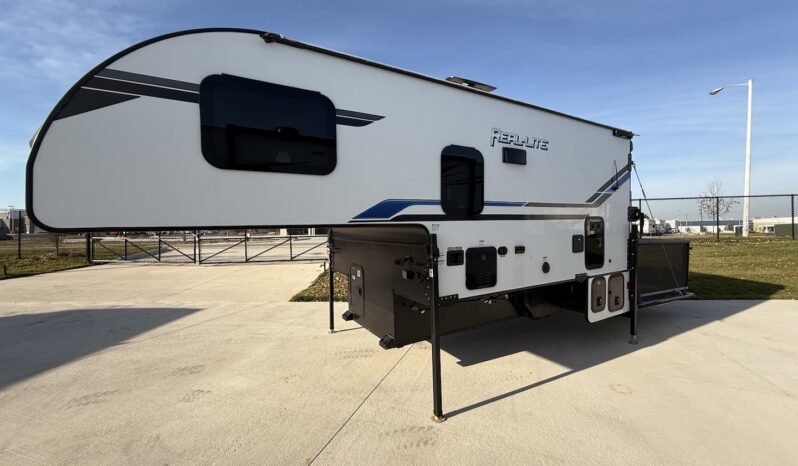 2024 Palomino Real Lite HS-1916 full